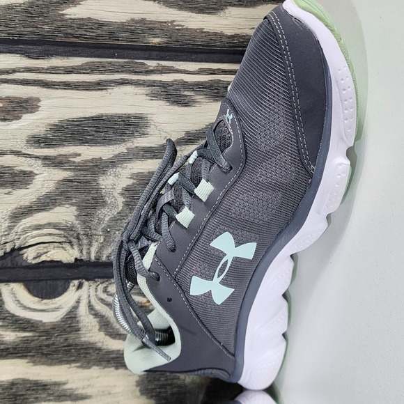 Under Armour Micro G Assert 7 Gray Womens Size US10 Running Shoes 3020674-102 - Picture 9 of 11